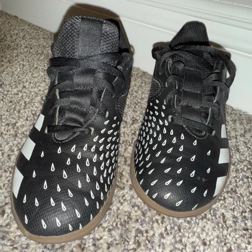 Adidas predator tennis shoes